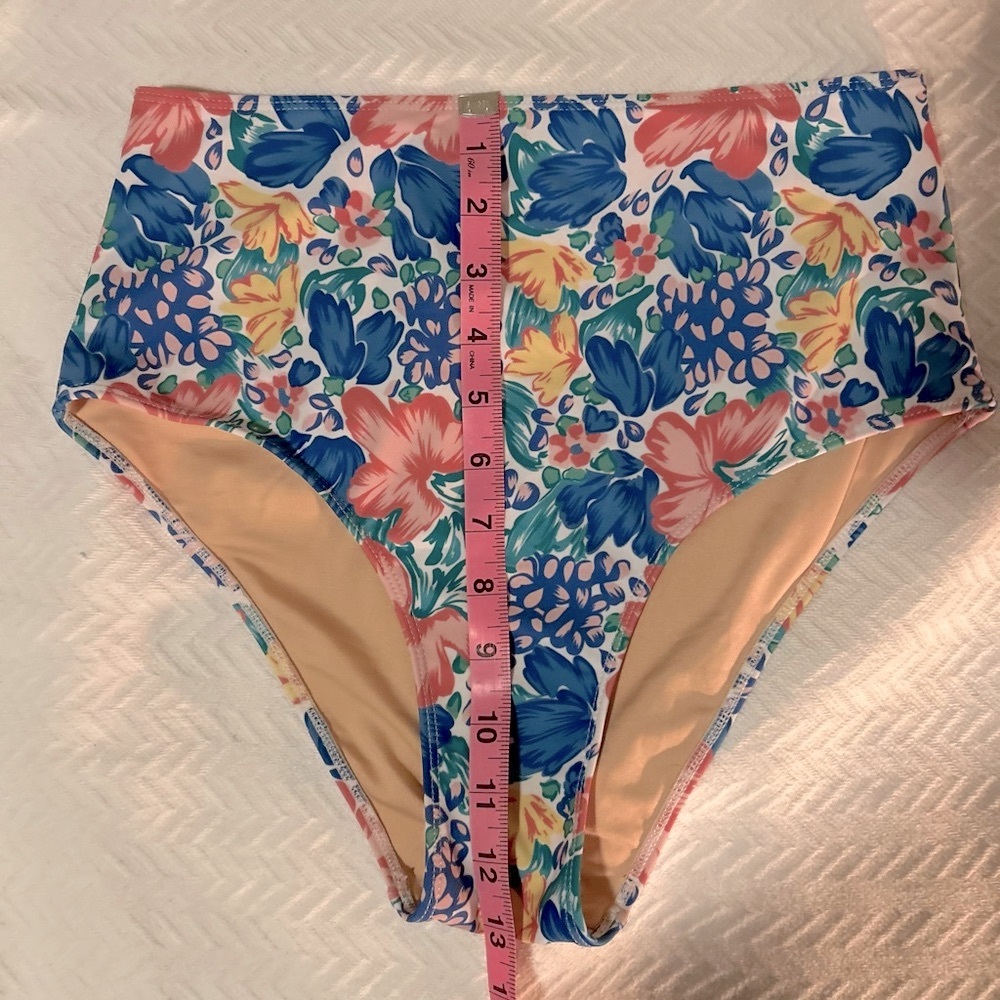 Faithfull The Brand / Revolve Chaumont Bikini Bottoms in Jemima Floral Size M - Picture 6 of 7
